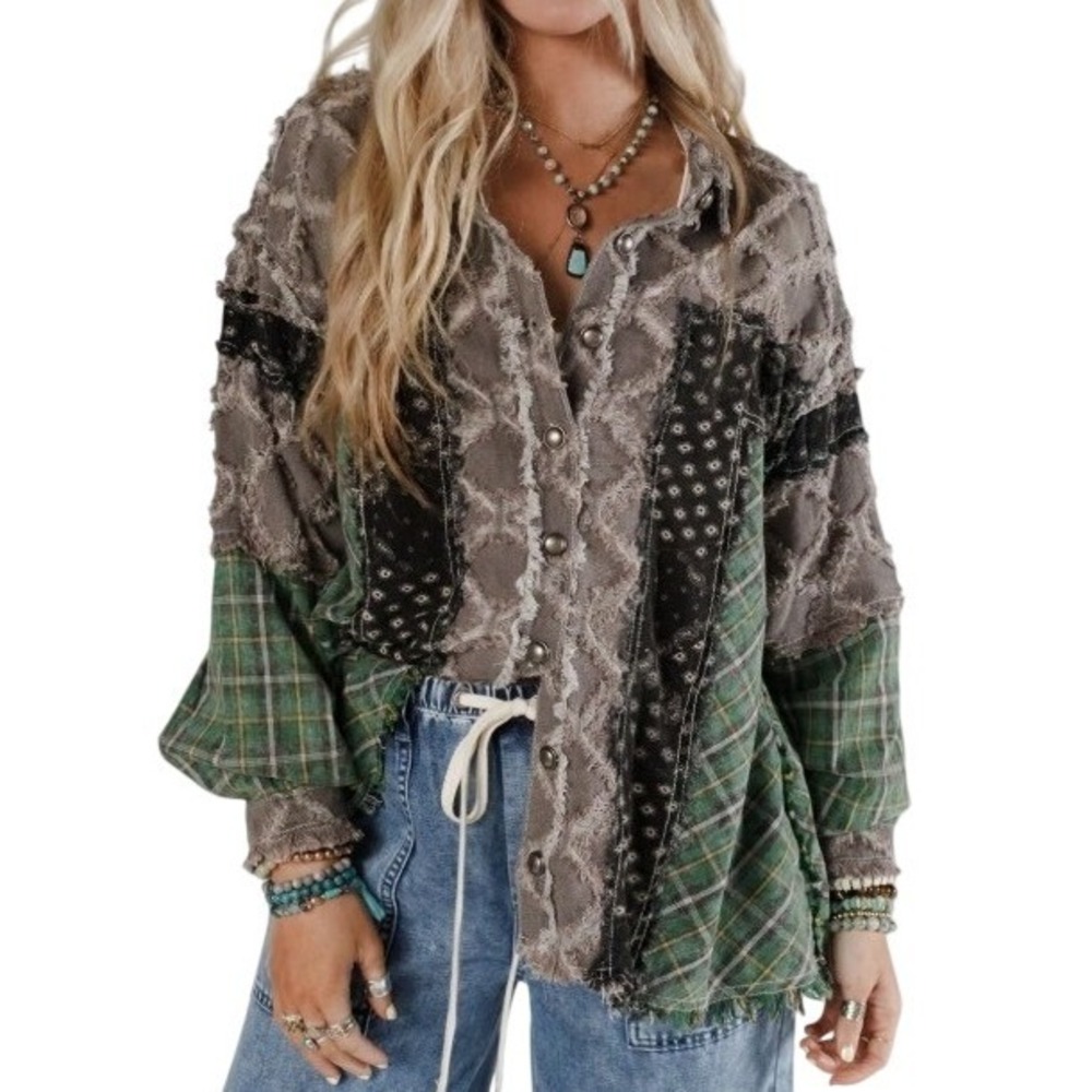 POL Clothing Winslow Textured Shacket Womens M Plaid Bandana Patchwork Jacket
